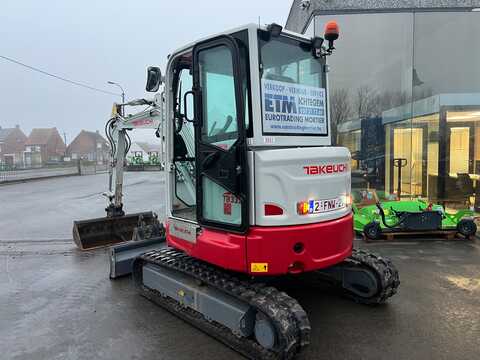 Huur een Takeuchi TB335R - Graafmachine - Image #4