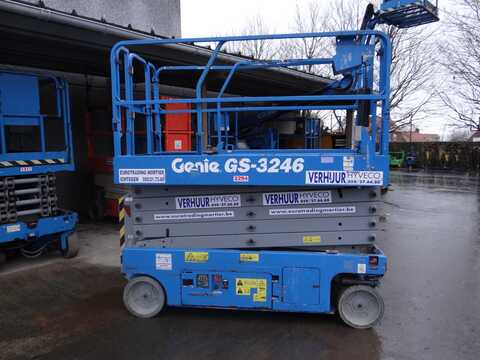 Koop een tweedehands Genie GS 3246 - Hoogwerker / Schaarlift - Image #3