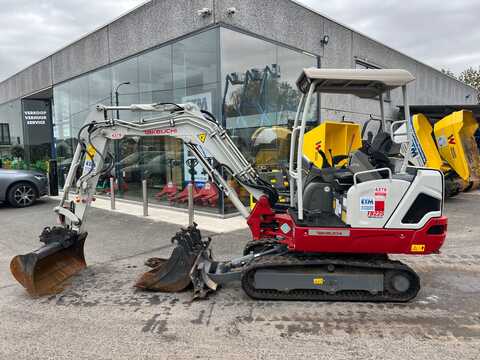 Koop een tweedehands Takeuchi TB 225 Extra Canopy - Graafmachine / lader / verreiker - Image #1