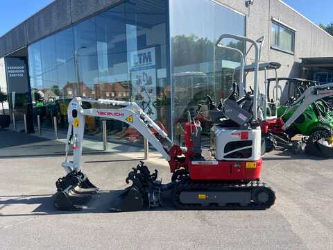 Huur een Takeuchi TB210R - Graafmachine - Image #1