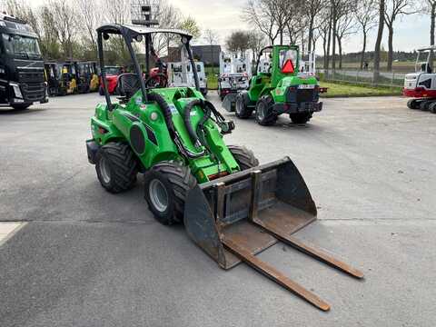 Koop een tweedehands Avant 645i TDL - Graafmachine / lader / verreiker - Image #2