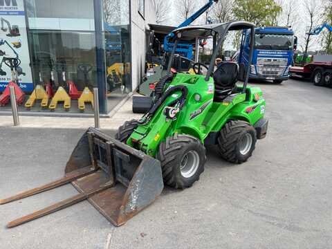Koop een tweedehands Avant 645i TDL - Graafmachine / lader / verreiker - Image #1