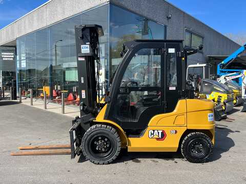 Huur een CAT DP30 - Dieselheftruck - Image #1