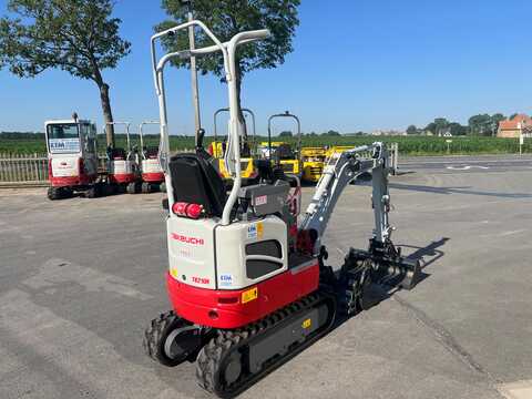 Huur een Takeuchi TB210R - Graafmachine - Image #4