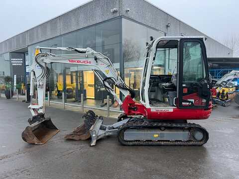 Huur een Takeuchi TB235-2 - Graafmachine - Image #1