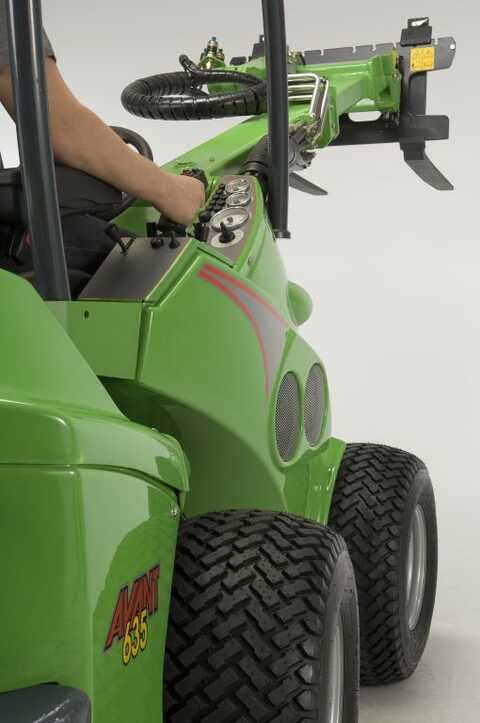 Koop een Avant 760i - Mini chargeuse articulée - Image #9