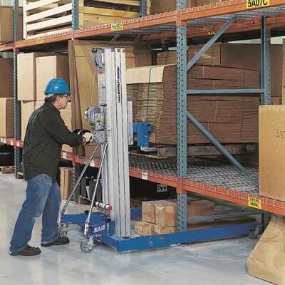 Koop een Genie SLA 15 - Materiaallift - Image #2