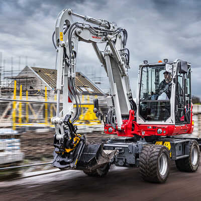 Koop een Takeuchi TB370W - Graafmachine op banden - Image #2