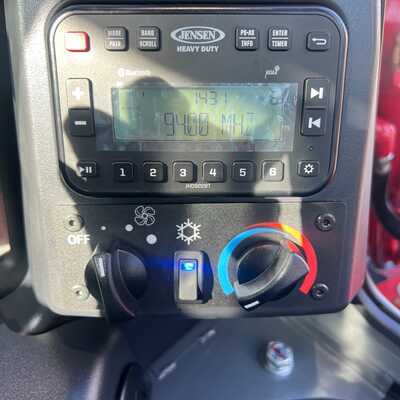 Koop een tweedehands Takeuchi TL12-V2 - Graafmachine / lader / verreiker - Image #9