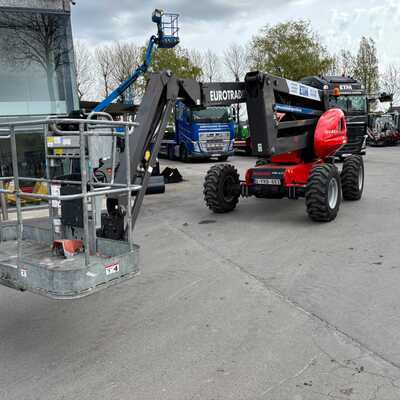 Huur een Manitou 180 ATJ - Knikhoogwerker diesel - Image #2