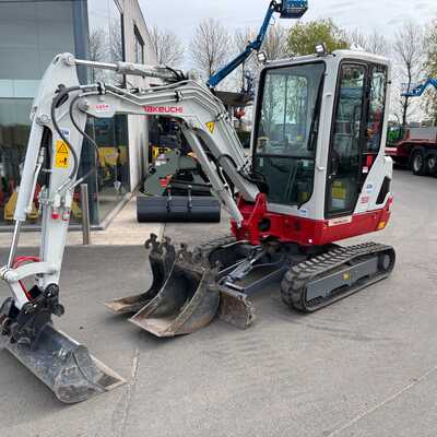 Koop een tweedehands Takeuchi TB225 Extra - Graafmachine / lader / verreiker - Image #1