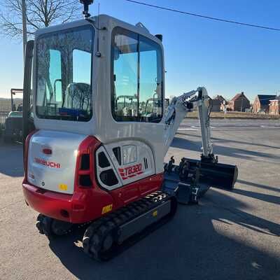 Huur een Takeuchi TB320 - Graafmachine - Image #4
