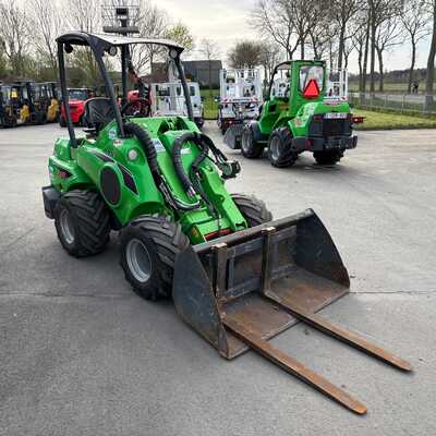Koop een tweedehands Avant 645i TDL - Graafmachine / lader / verreiker - Image #2