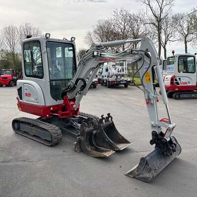 Koop een tweedehands Takeuchi TB225 Extra - Graafmachine / lader / verreiker - Image #2
