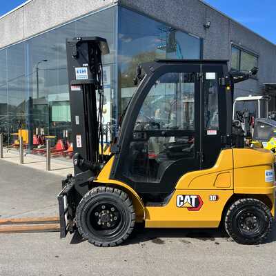 Huur een CAT DP30 - Dieselheftruck - Image #1