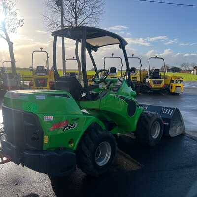 Koop een tweedehands Avant 755i - Graafmachine / lader / verreiker - Image #4