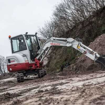 Koop een Takeuchi TB230 - Graafmachine op rupsen - Image #2