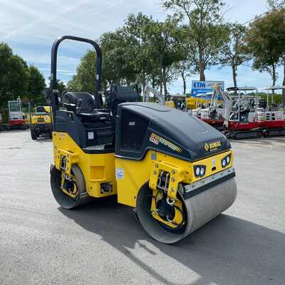 Huur een Bomag BW120-AD5 - Wals - Image #3