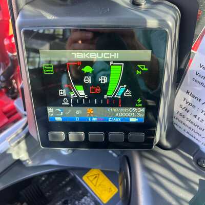 Koop een tweedehands Takeuchi TL12-V2 - Graafmachine / lader / verreiker - Image #10