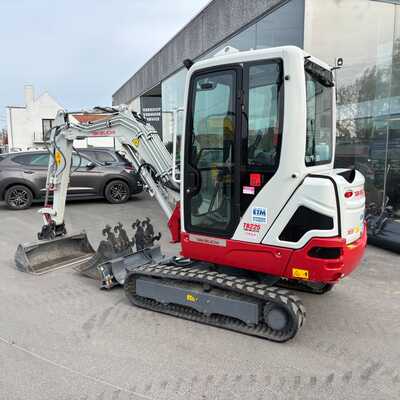 Koop een tweedehands Takeuchi TB225 Extra - Graafmachine / lader / verreiker - Image #4