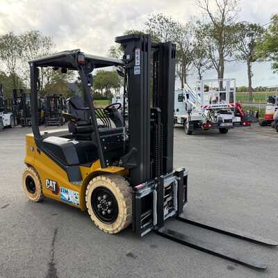 Huur een CAT EP30Q - Batterijheftruck - Image #4