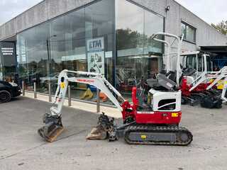 Takeuchi TB210R Graafmachine / lader / verreiker tweedehands te koop