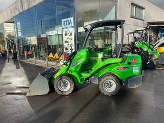 Avant 528 TDL Graafmachine / lader / verreiker tweedehands te koop